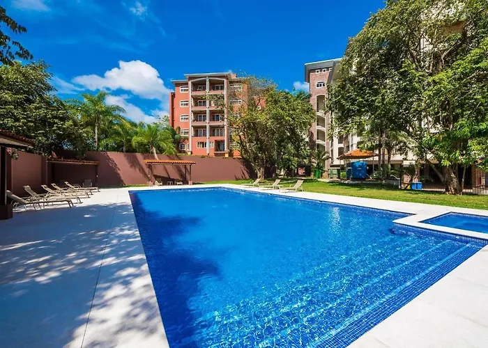 Peninsula 25 *